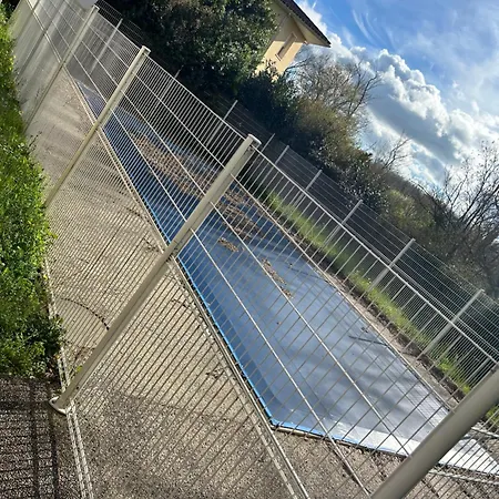 T2 Piscine Parkin Privée