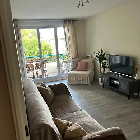 T2 Piscine Parkin Privée