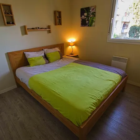 T2 Piscine Parkin Privee *